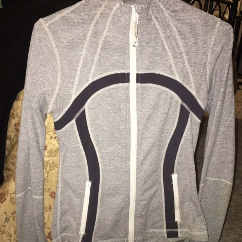 SOLD! - Picture 2 of 4